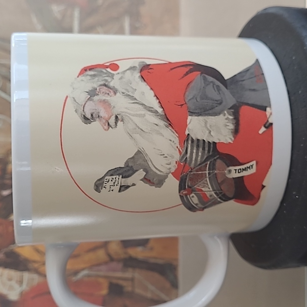 NORMAN ROCKWELL SANTA CLAUSE MUG - Picture 3 of 7